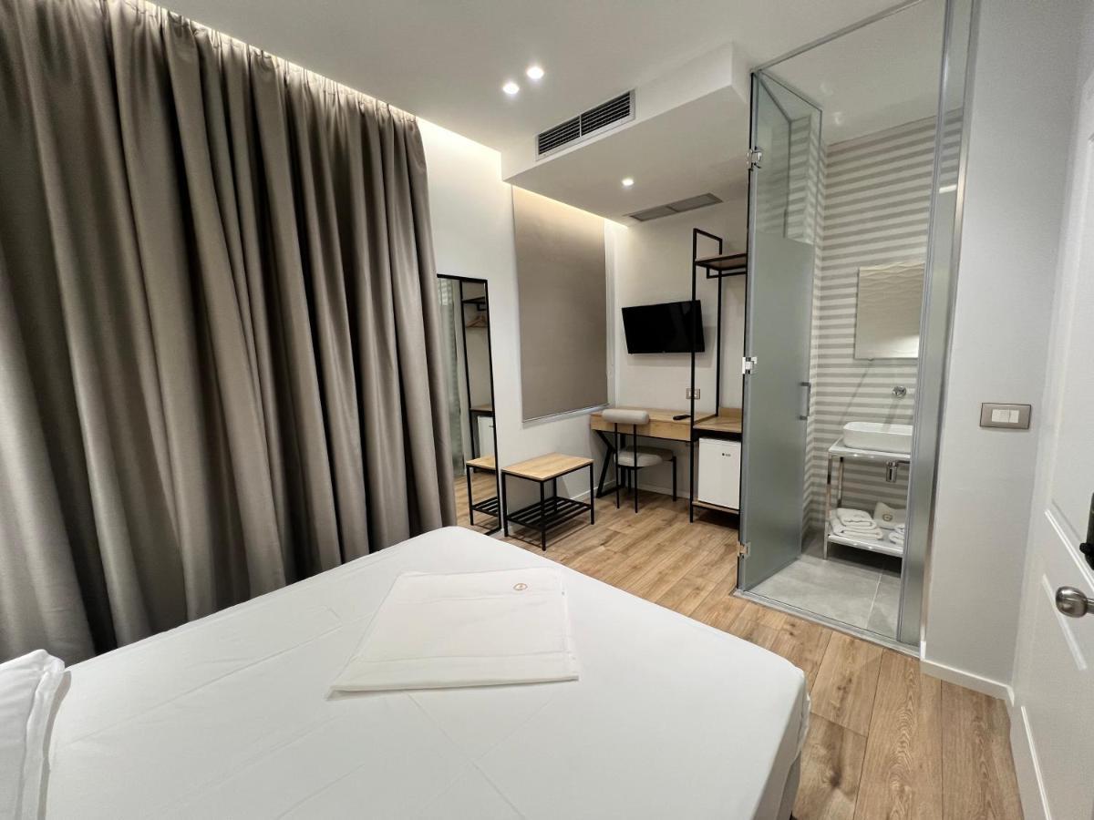 Enzo Rooms & Apartment Blloku Tirana Extérieur photo