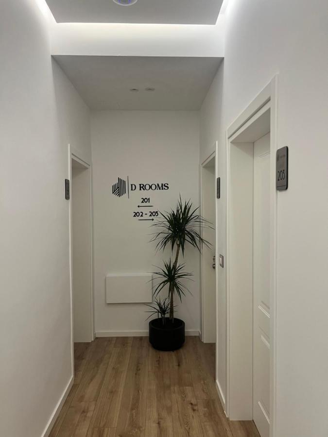 Enzo Rooms & Apartment Blloku Tirana Extérieur photo